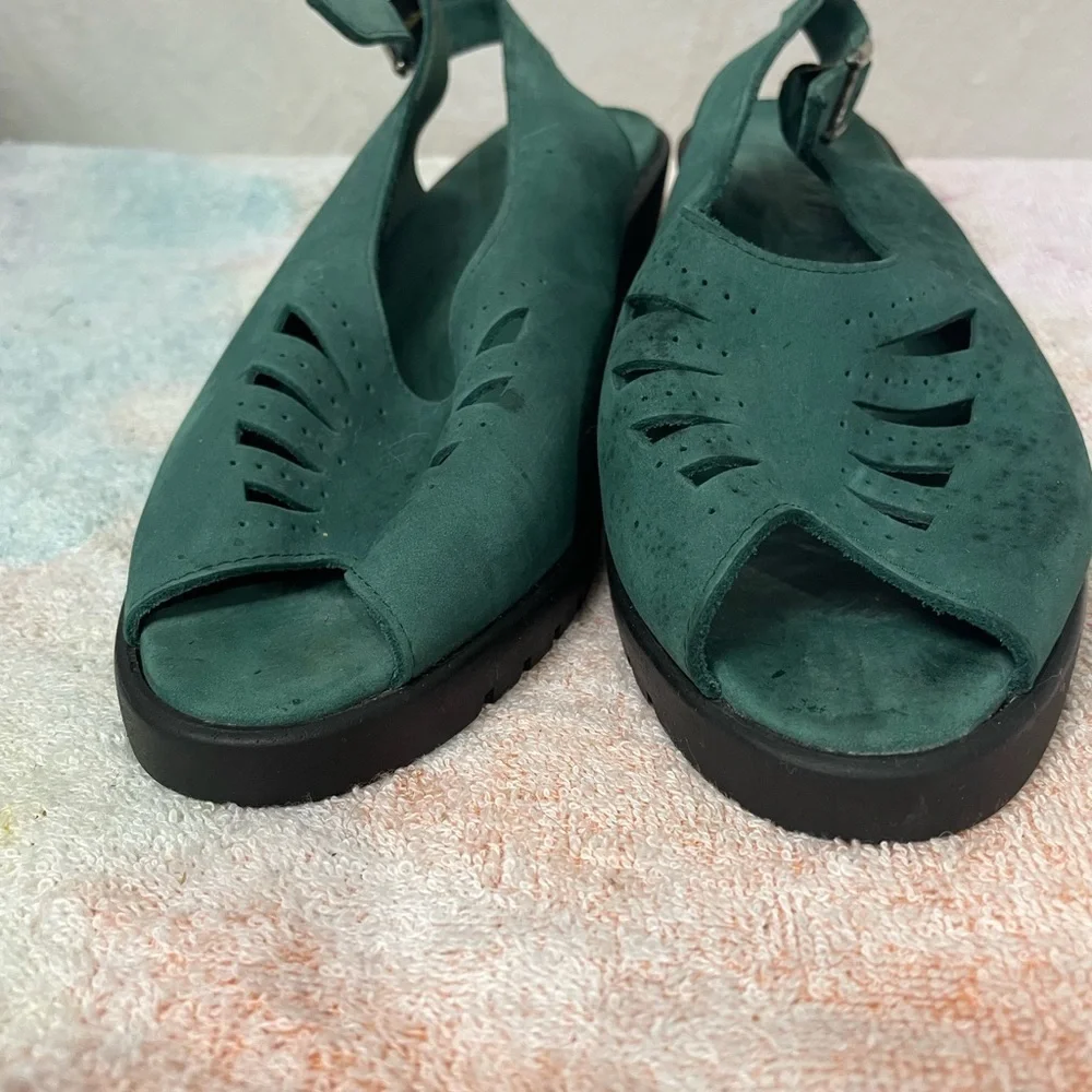Zante low leather wedge